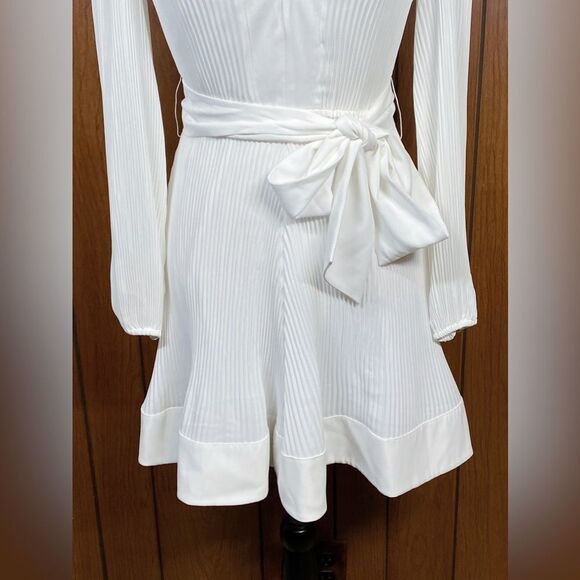 Milly Pleated Belted Long Sleeve Dress size 0 - Picture 5 of 10